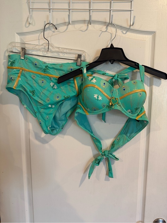 Her Universe Other - Disney her universe Aladdin Jasmine Peacock Bikini Swimsuit Set Size XL